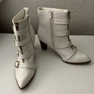 Penny Loves Kenny White ASAP
Buckle Up Steampunk Edgy Rebel Bootie Size 8M